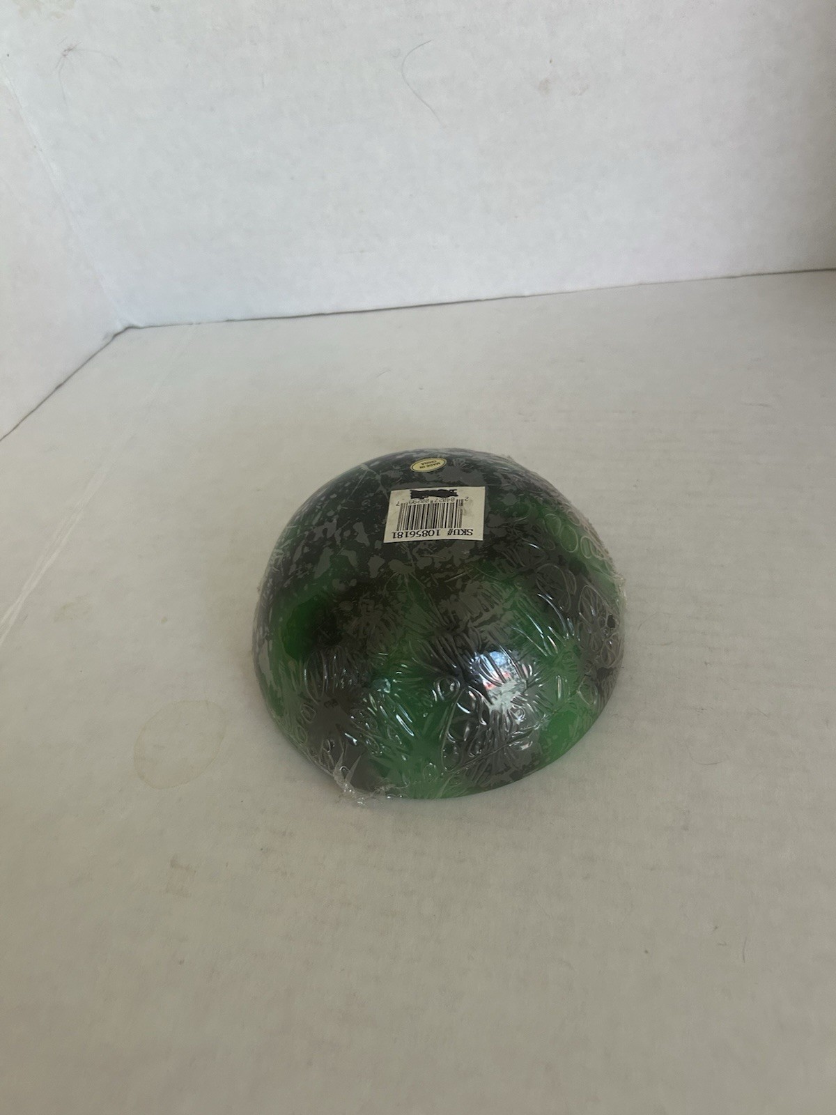 Watermelon Unscented Red/Green/White 1 Wick Round Wax Candle 3 1/2in.Tall NWIP