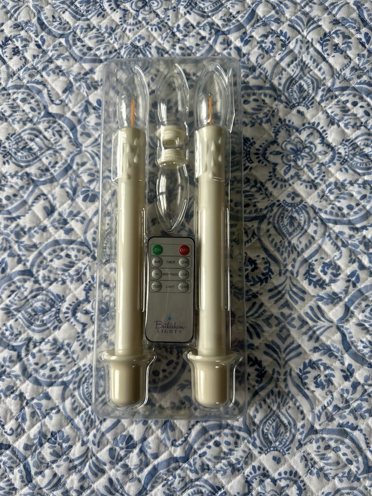 Bethlehem Lights 2 Cordless LED Window Taper Candles With Remote Control/Timer