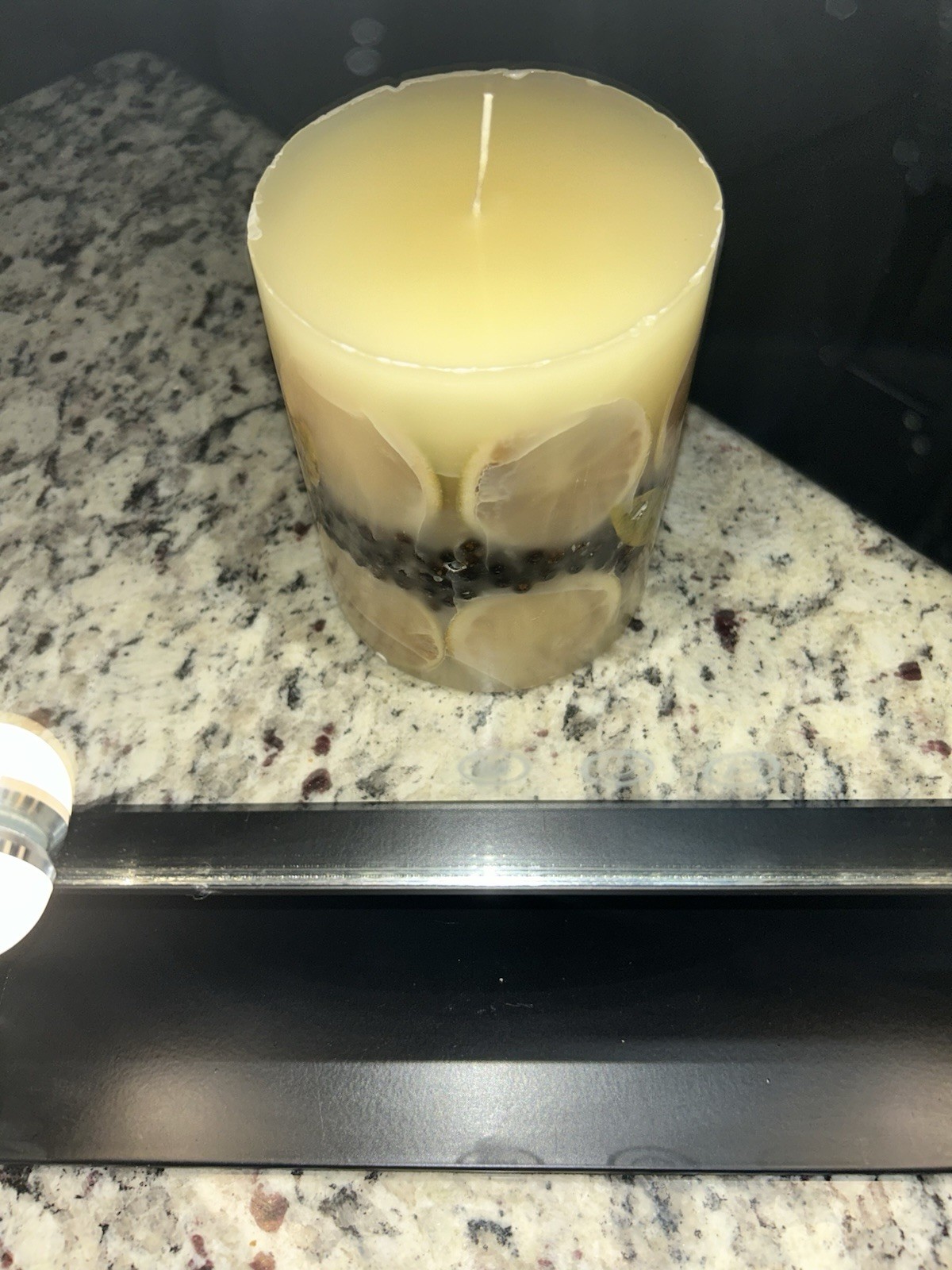 Rosy Rings Botanical Candle Round Small Wax Botanical Elements 120 hr Burn Time