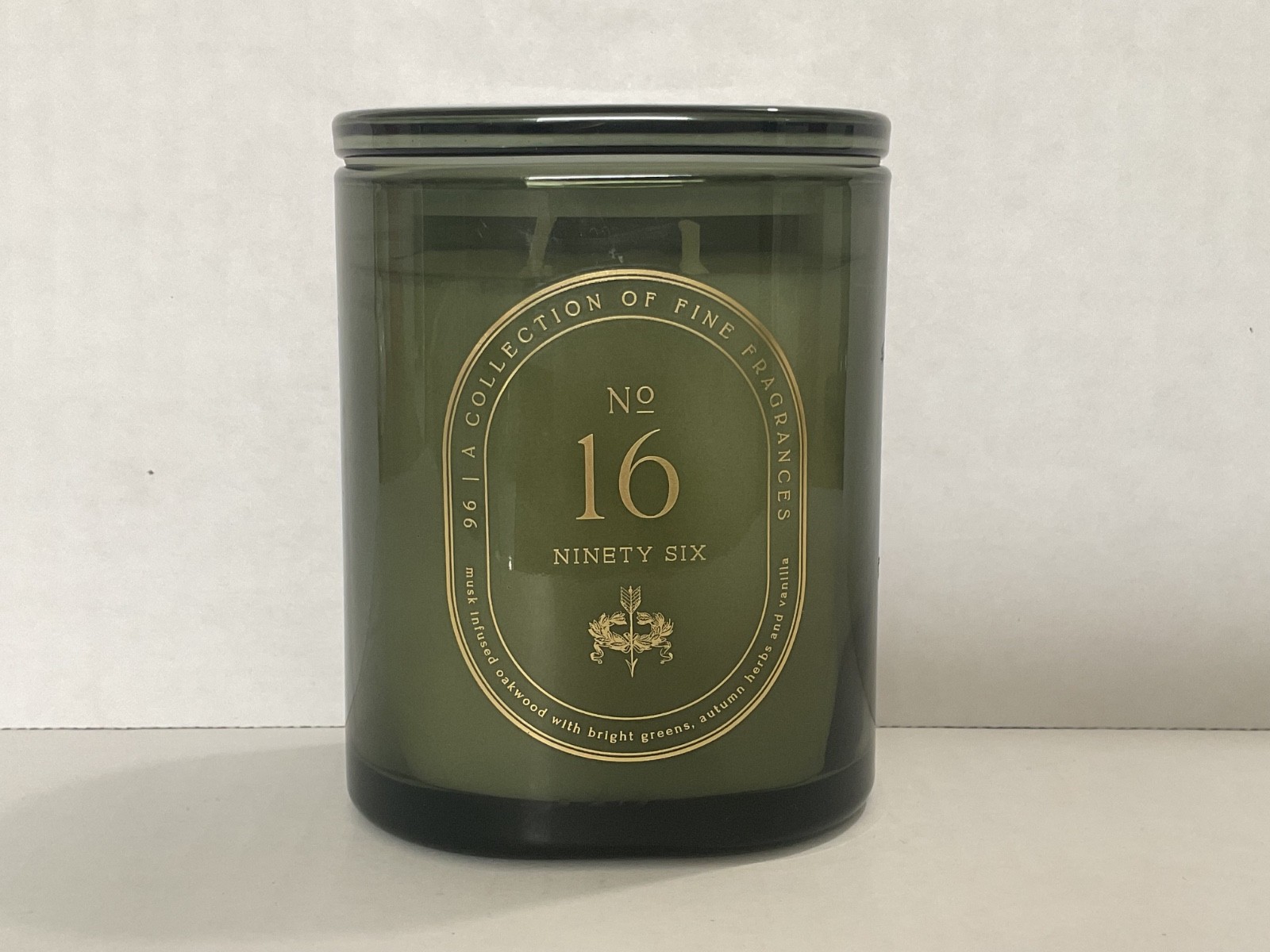 DW Home Ninety Six No 16, Fine Fragrance Scented 2 Wick 10.1oz Candle New