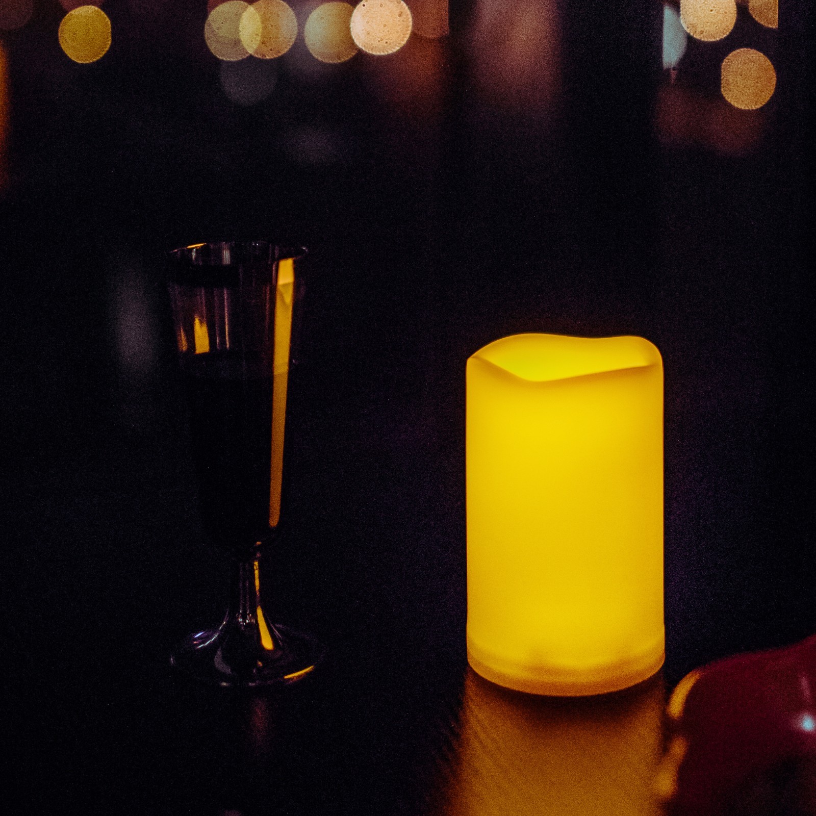2 PCS Waterproof Outdoor Flameless Battery-operated LED Candles with Timer 3″x5”