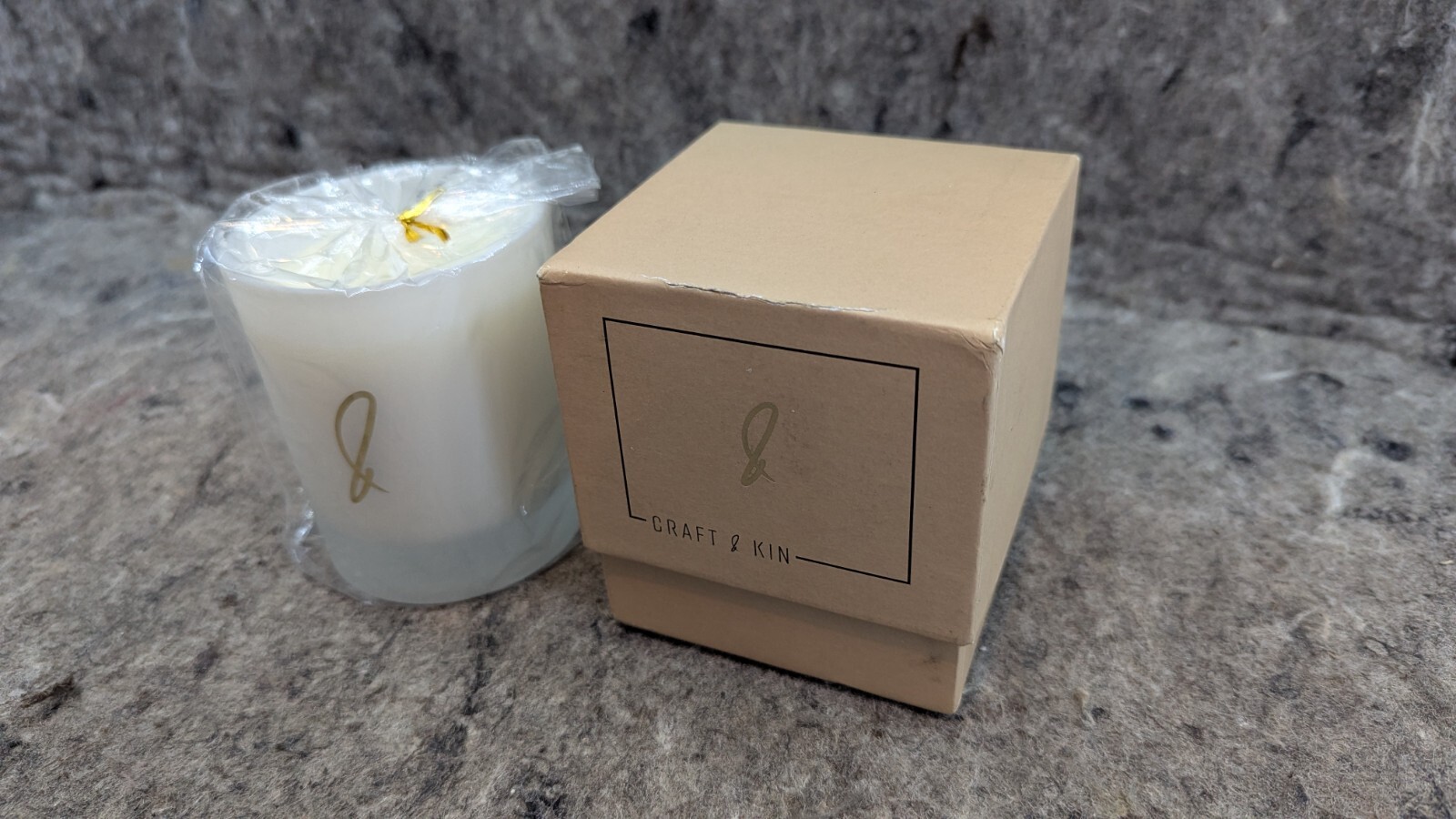Craft & Kin Lavender and Eucalyptus Soy Candle 7.6oz / 220g. All Natural 🔥New🔥
