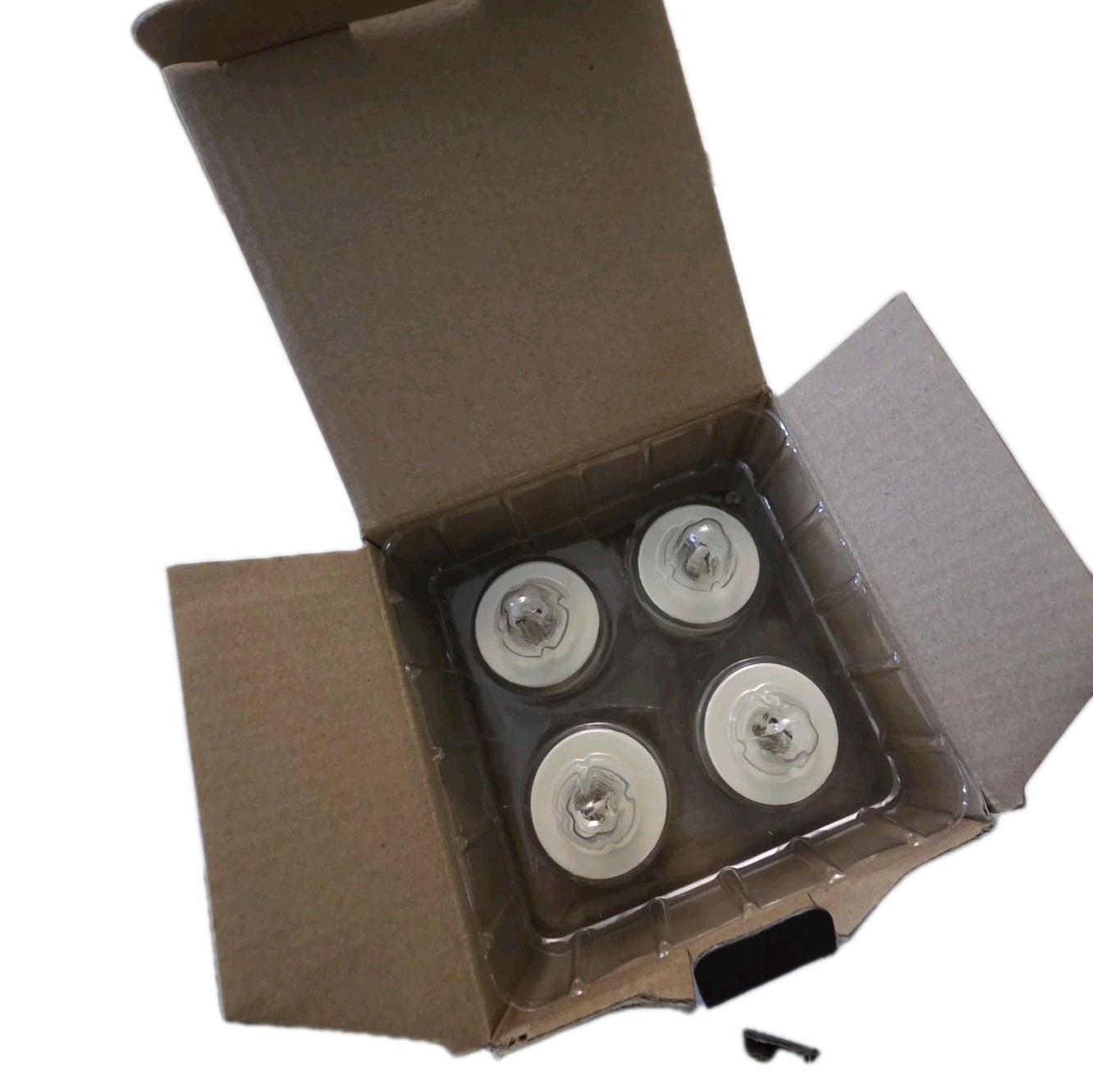 Set of 4 Luminara Flameless Tea Lights with Moving Wick Remote & Timer 1.4″ X 2″