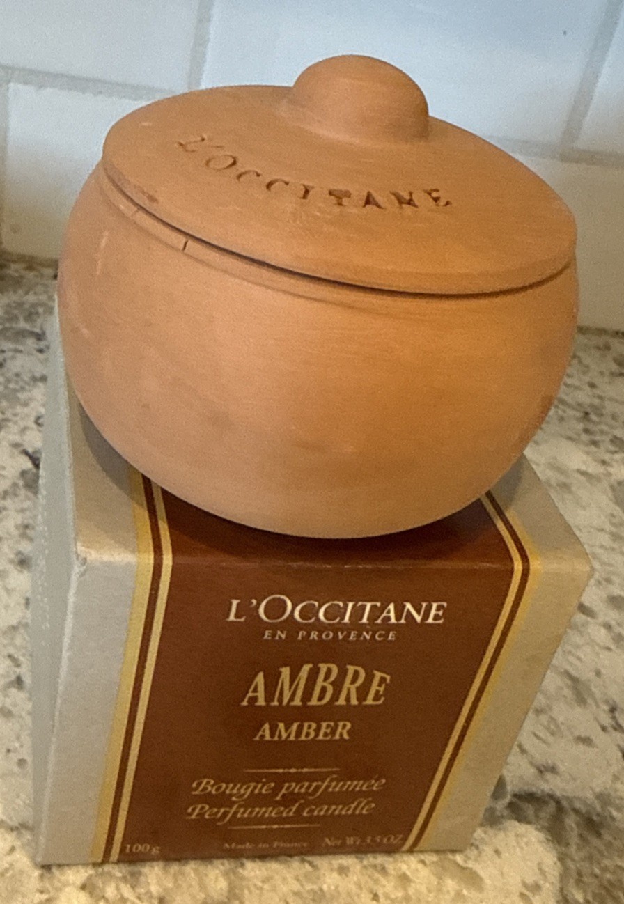 L’Occitane AMBRE Amber Bougie Parfumee Candle 3.5 Oz Rare Retired Terra-Cotta