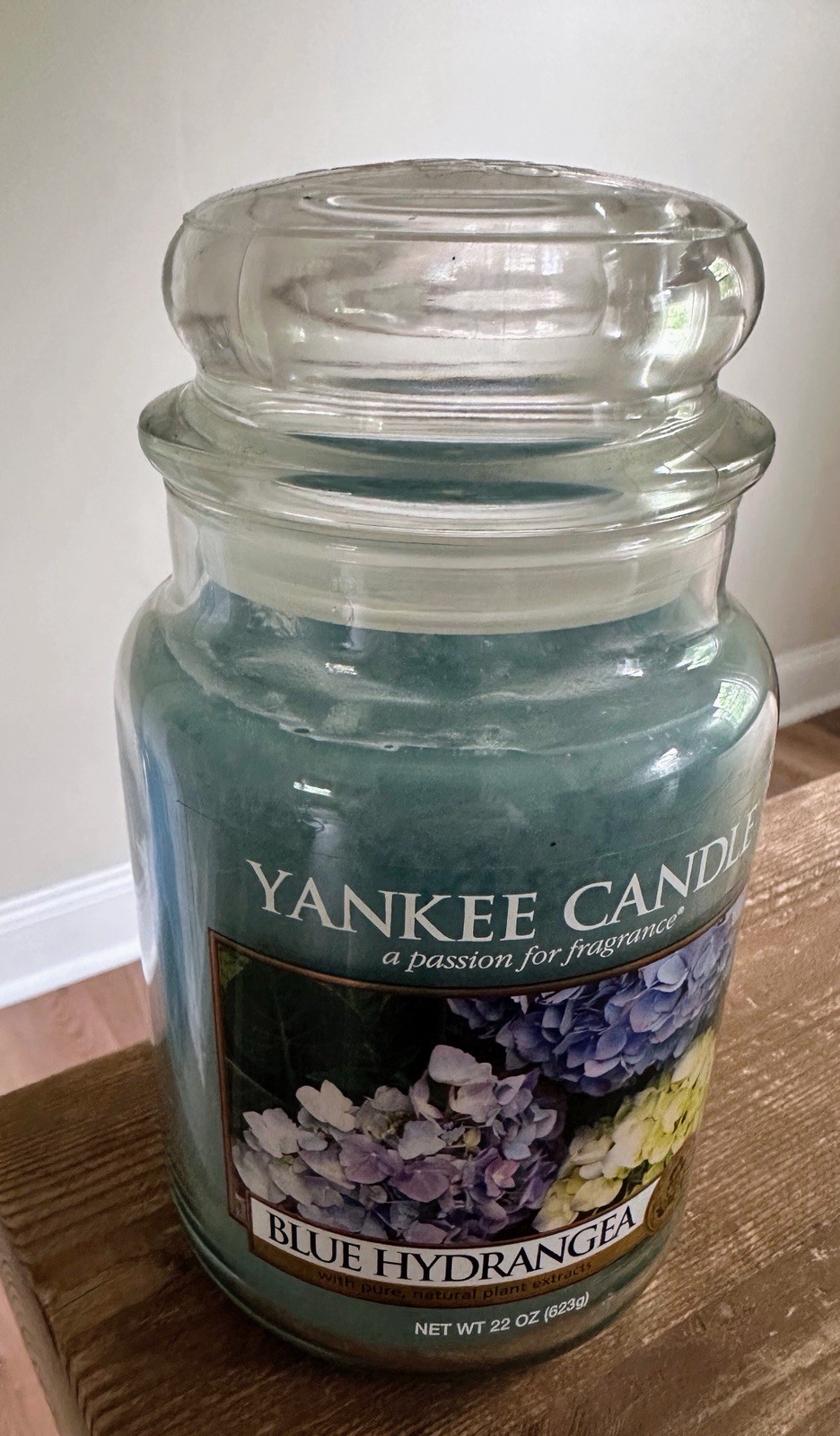 Yankee Candle Blue Hydrangea Large Jar – Classic Label – NEW – Retired 22 OZ