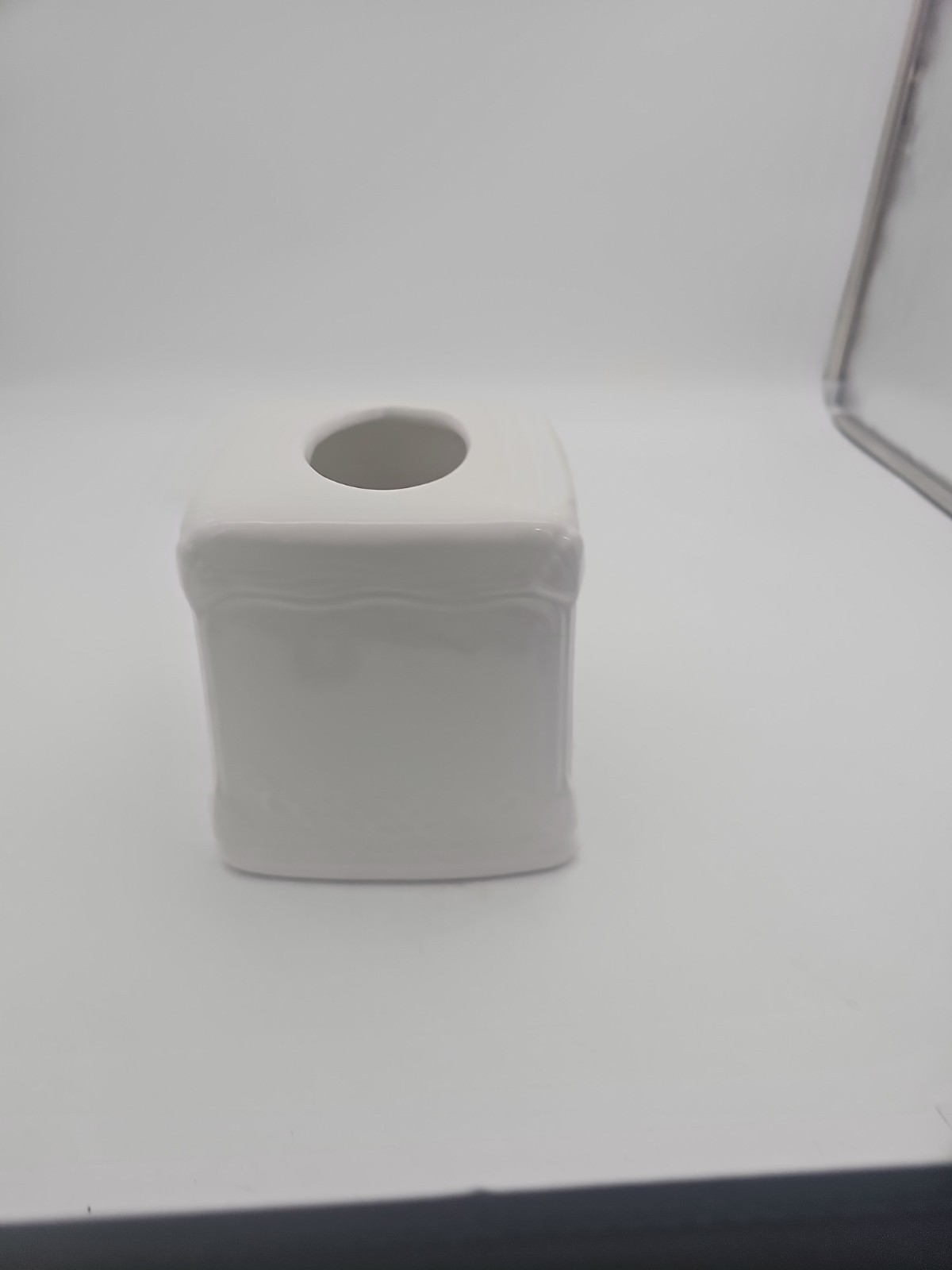 The Rosie Tissue Vessel Ceramic Tissue Holder