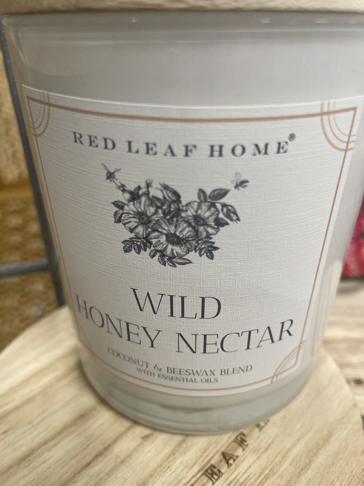 Red Leaf Home Wild Honey Nectar Small Candle Single Wick 11 Oz NEW Rare