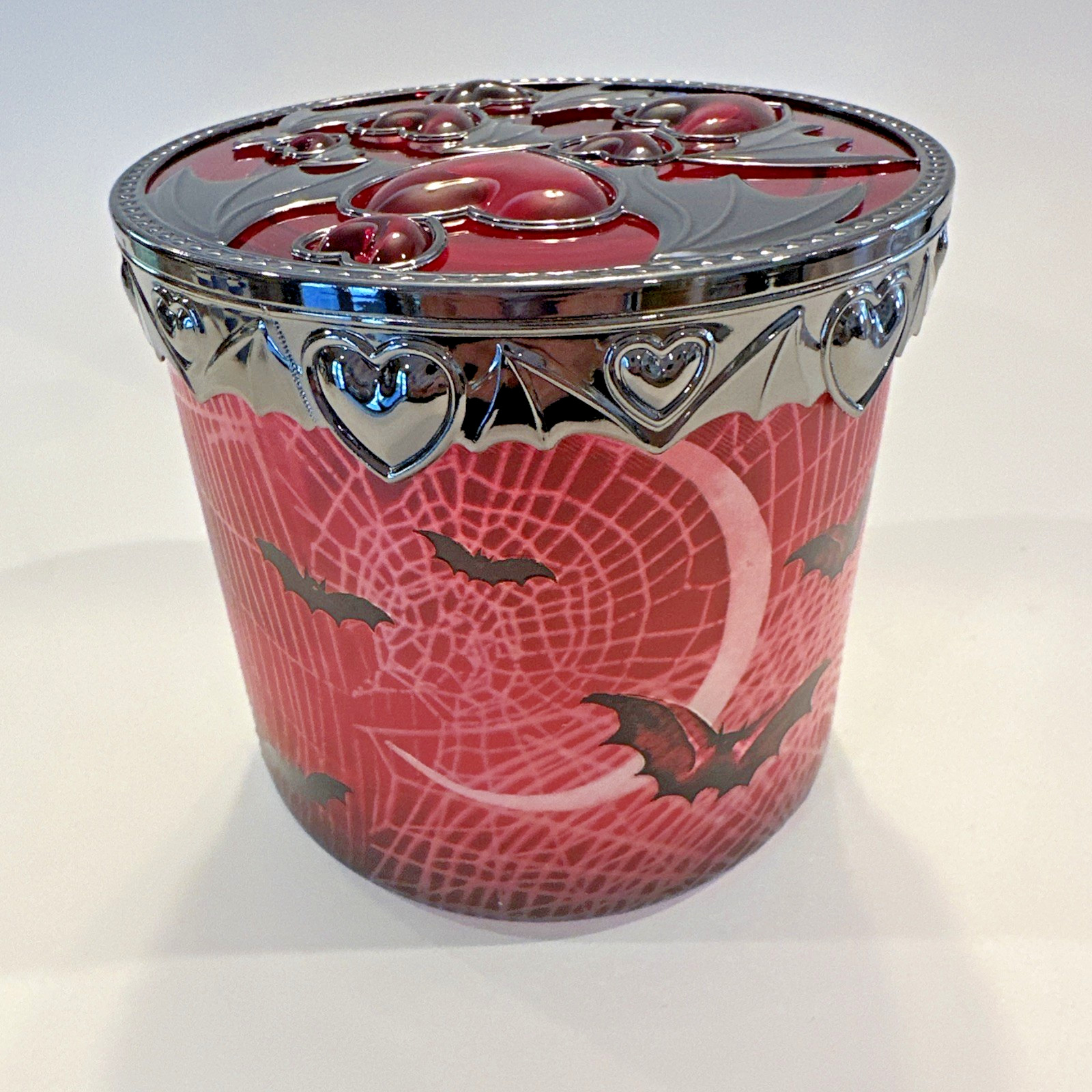 NEW Bath & Body Works Vampire Blood Scented Candle 14.5 oz Decorative Lid Hearts