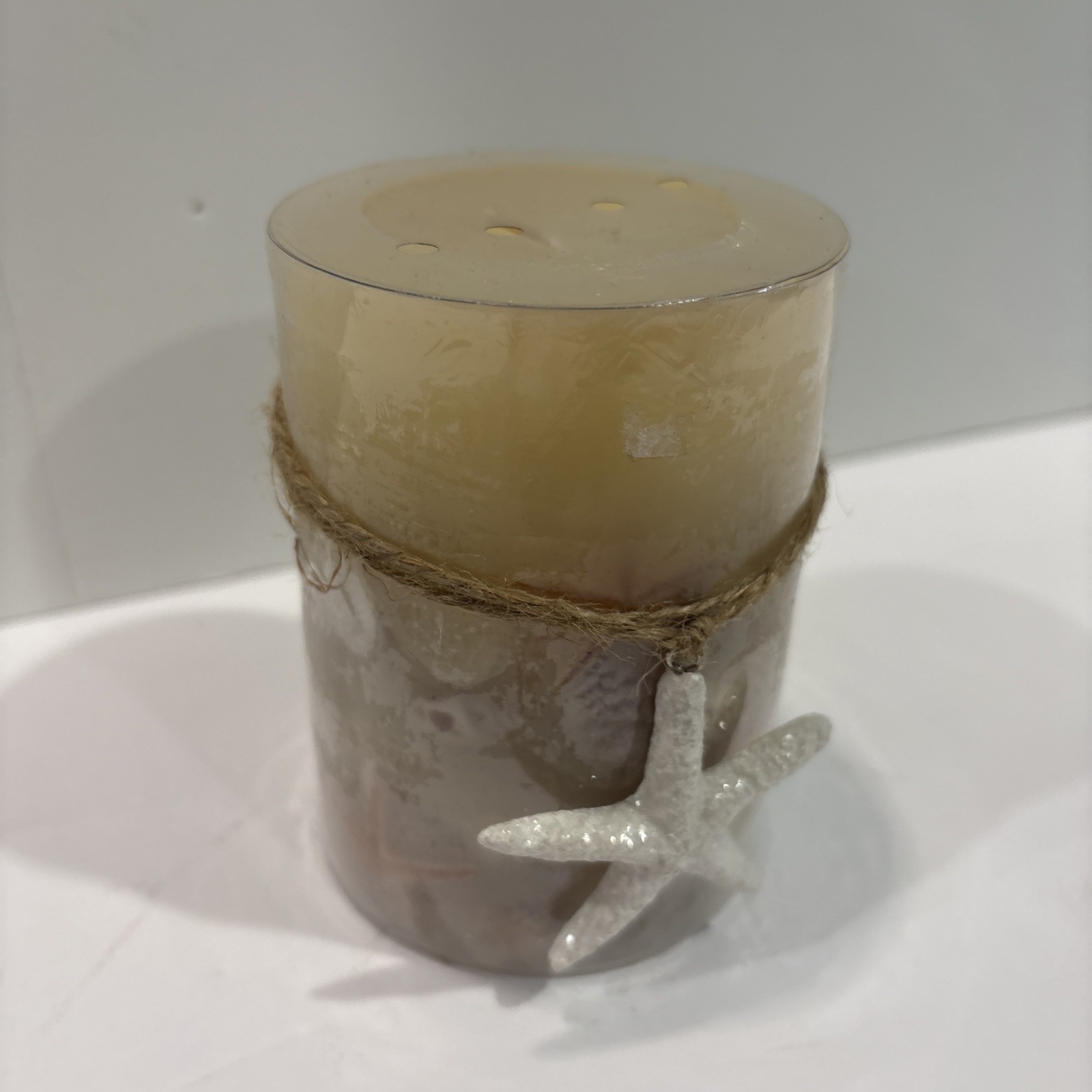 Pier 1 Imports Coconut Isles Seashell Starfish 4”Pillar Candle Discontinued NWT