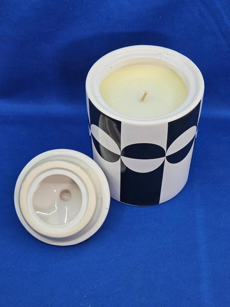 Thompson Ferrier B&W Op Art Lidded Ceramic Jar Candle Chai Vanilla Discontinued