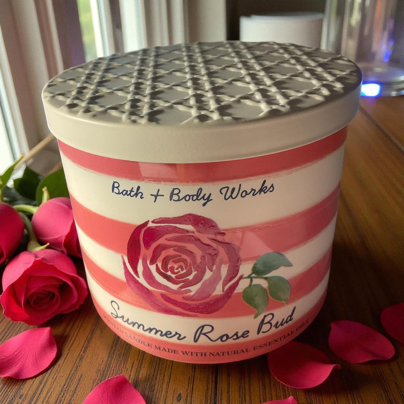 Bath & Body Works SUMMER ROSEBUD 3-Wick Candle 14.5 oz – Brand New • Free Ship