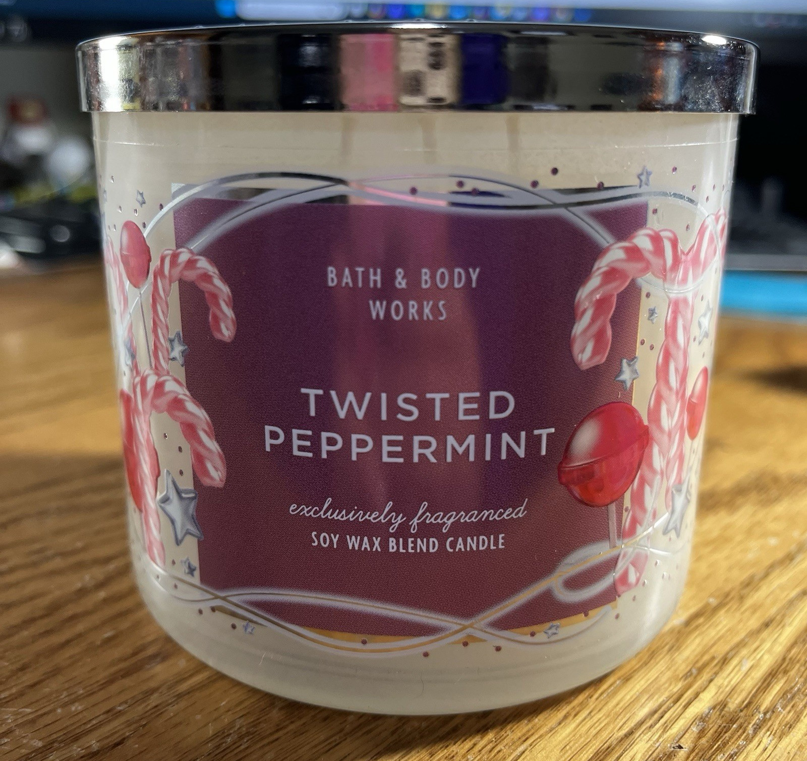 Bath & Body Works Twisted Peppermint Scented 3 Wick Soy Blend Candle 25-45 Hrs