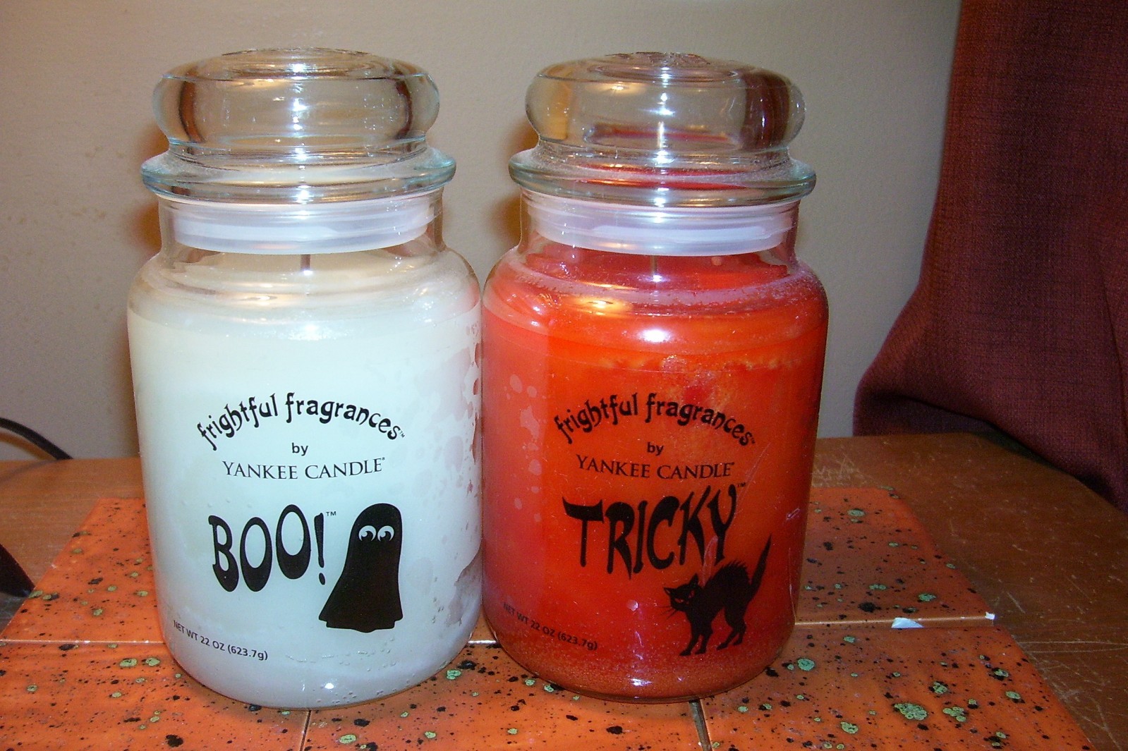 yankee candle 2-22oz JARS BOO! + TRICKY