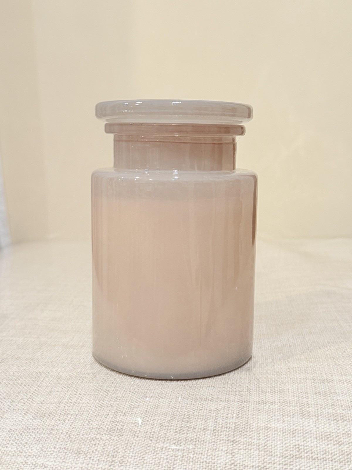 Sand & Fog Modern Heirloom Cherry Oud One Wick Scented Candle 12 oz