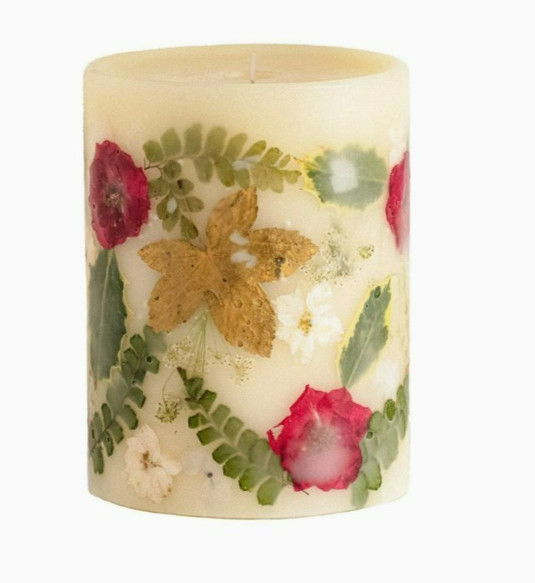 ROSY RINGS, WINTERBERRY FROST LUXURY MEDIUM BOTANICAL CANDLE, 6.5″ TALL, 200 HRS