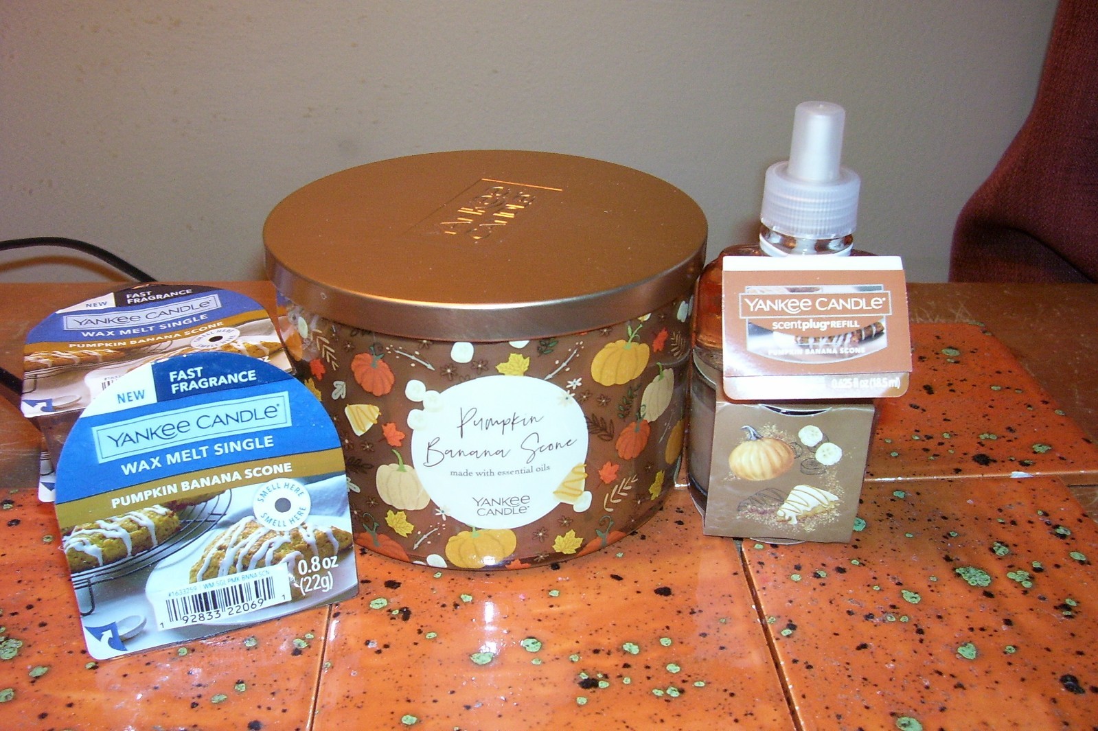 yankee candle 1-18oz 3 WICK JAR PUMPKIN BANANA SCONE+ REFILL + 3 WAX MELTS+MINI