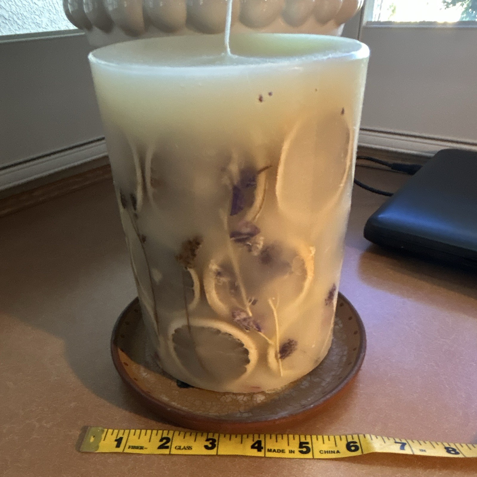 Rosy Rings Round Botanical Candle Cedarwood White/Purple Floral 200 hr w/holder