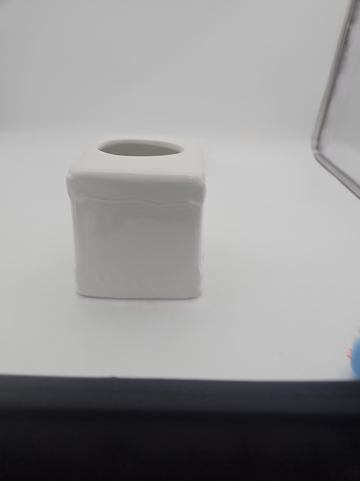 The Rosie Tissue Vessel Ceramic Tissue Holder