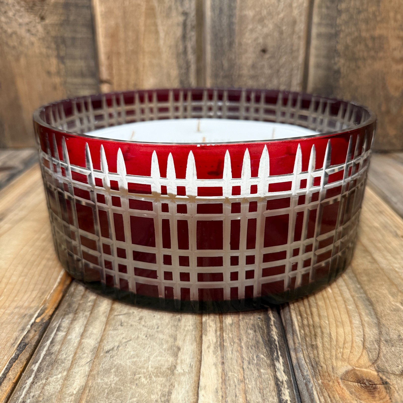 POTTERY BARN STEWART PLAID CANDLE 7 WICK XL RED ETCHED GLASS – WINTER SNOW BERRY