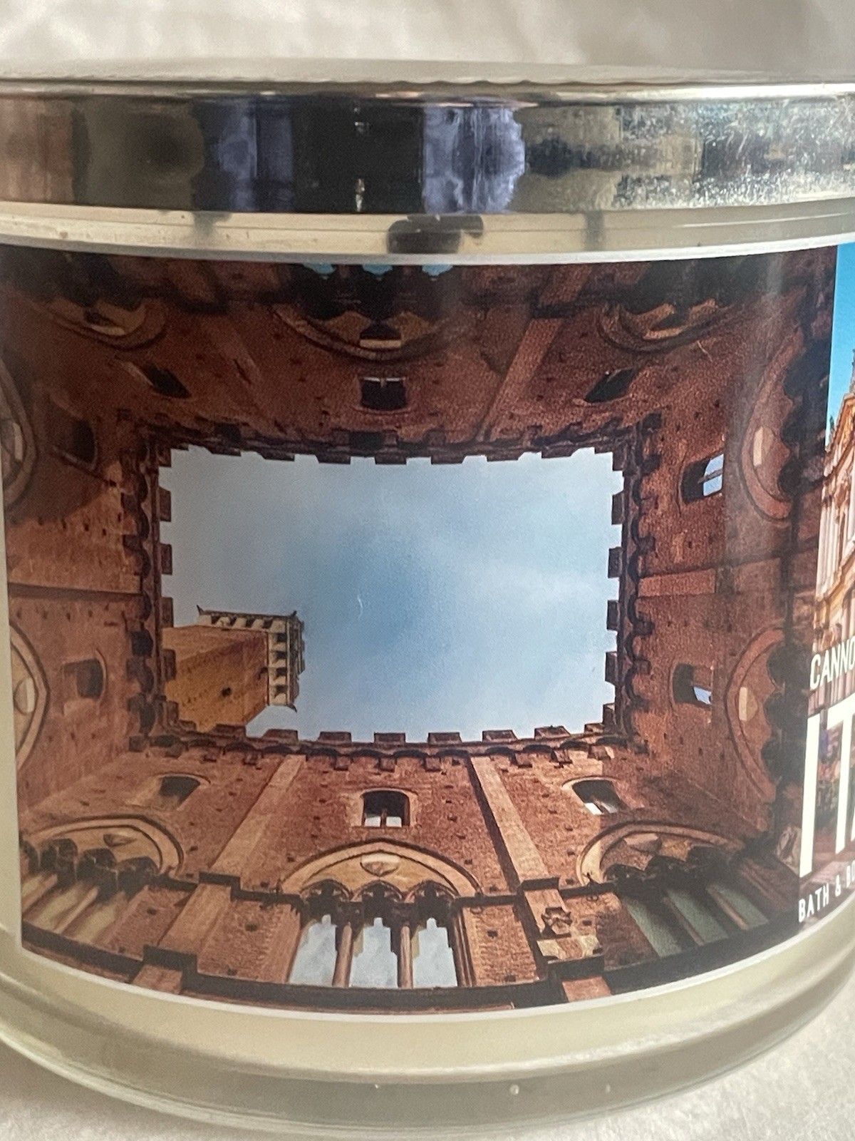 Bath & Body Works 3-Wick Scented Candle ITALY CANNOLI & CHOCOLATE 25-45hrs