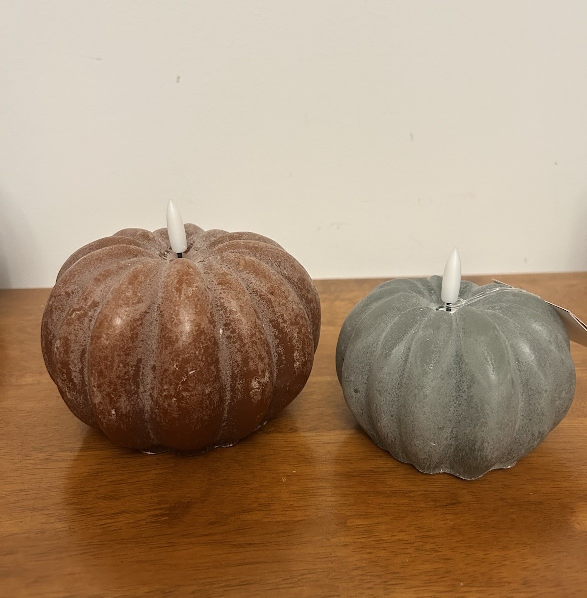 2026 Viral Hobby Lobby Pumpkin Candles LED Battery Flame Fall Set 2 NWT