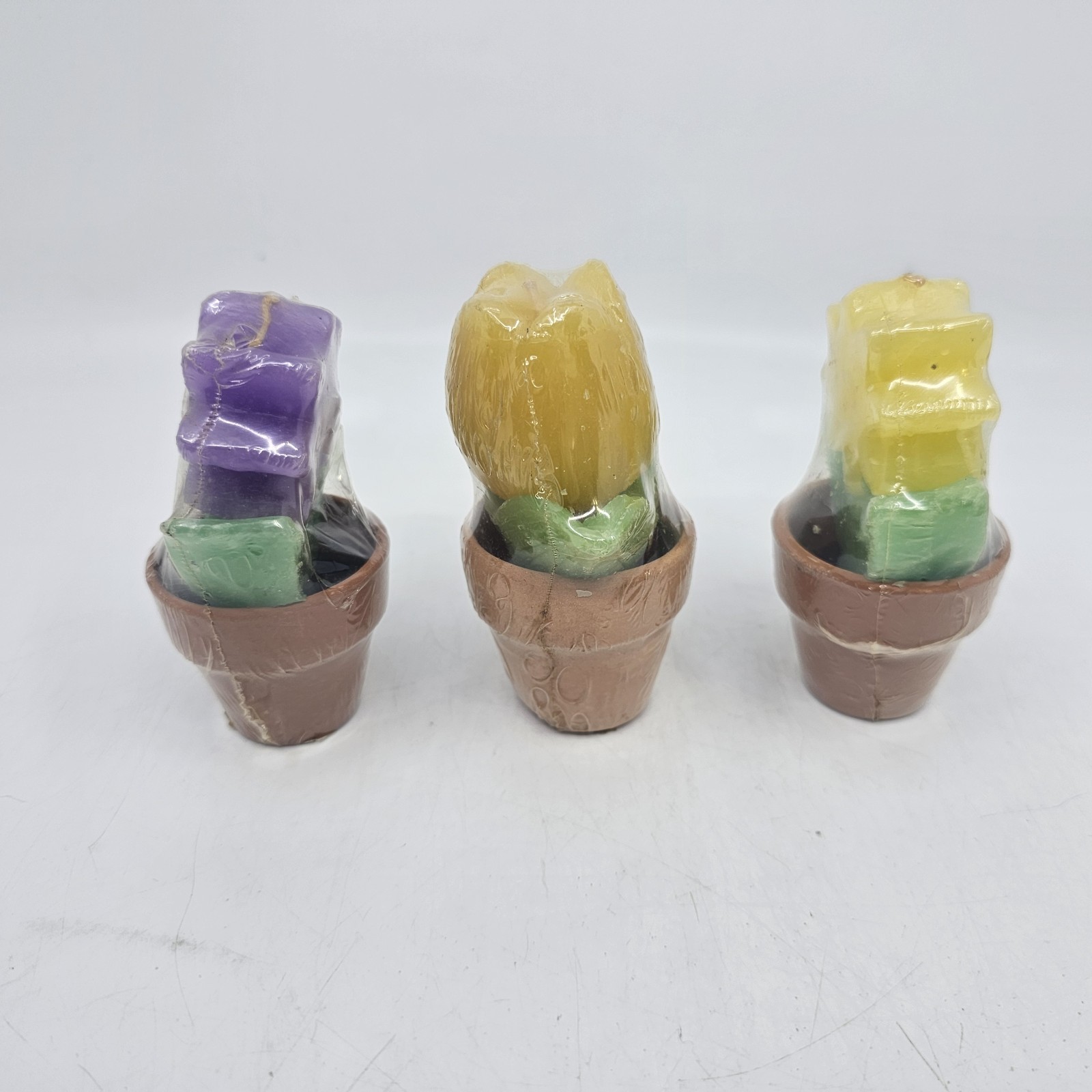 Spring Mini Flower Candles in Terracotta Pot Decor Rose Daisy Purple Yellow 3.75