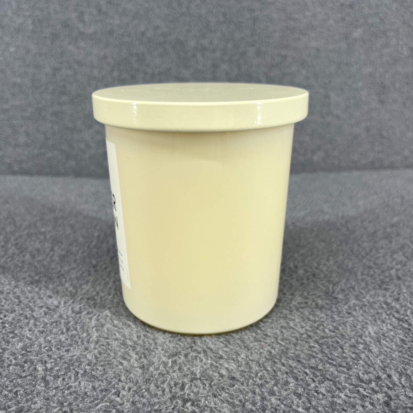 Leoben Co Amber & Saffron Vegan Soy Wax Blend Candle 9 oz beige glass