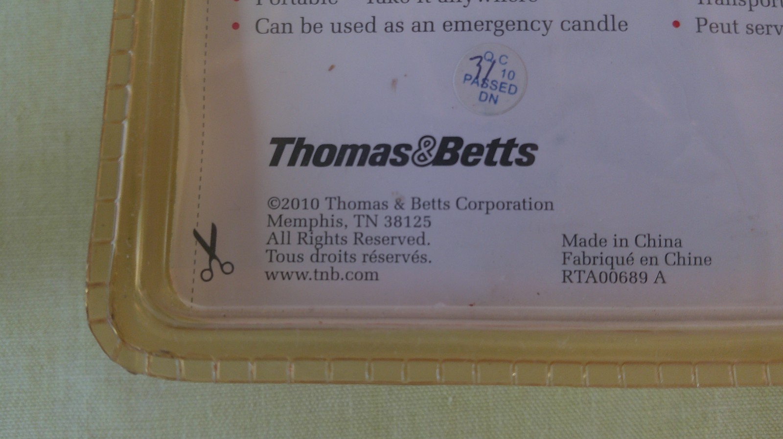 Thomas & Betts Window Candle Dusk to Dawn Flicker MIP 2010