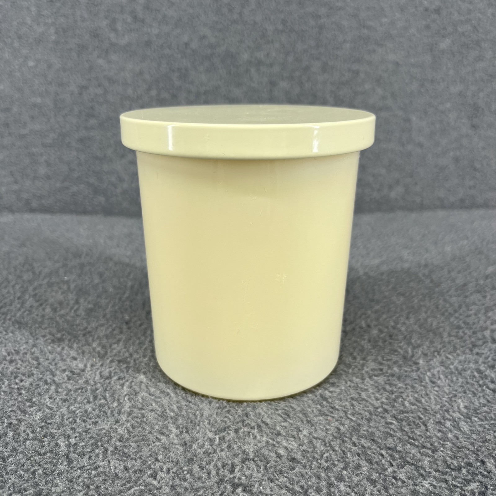 Leoben Co Amber & Saffron Vegan Soy Wax Blend Candle 9 oz beige glass