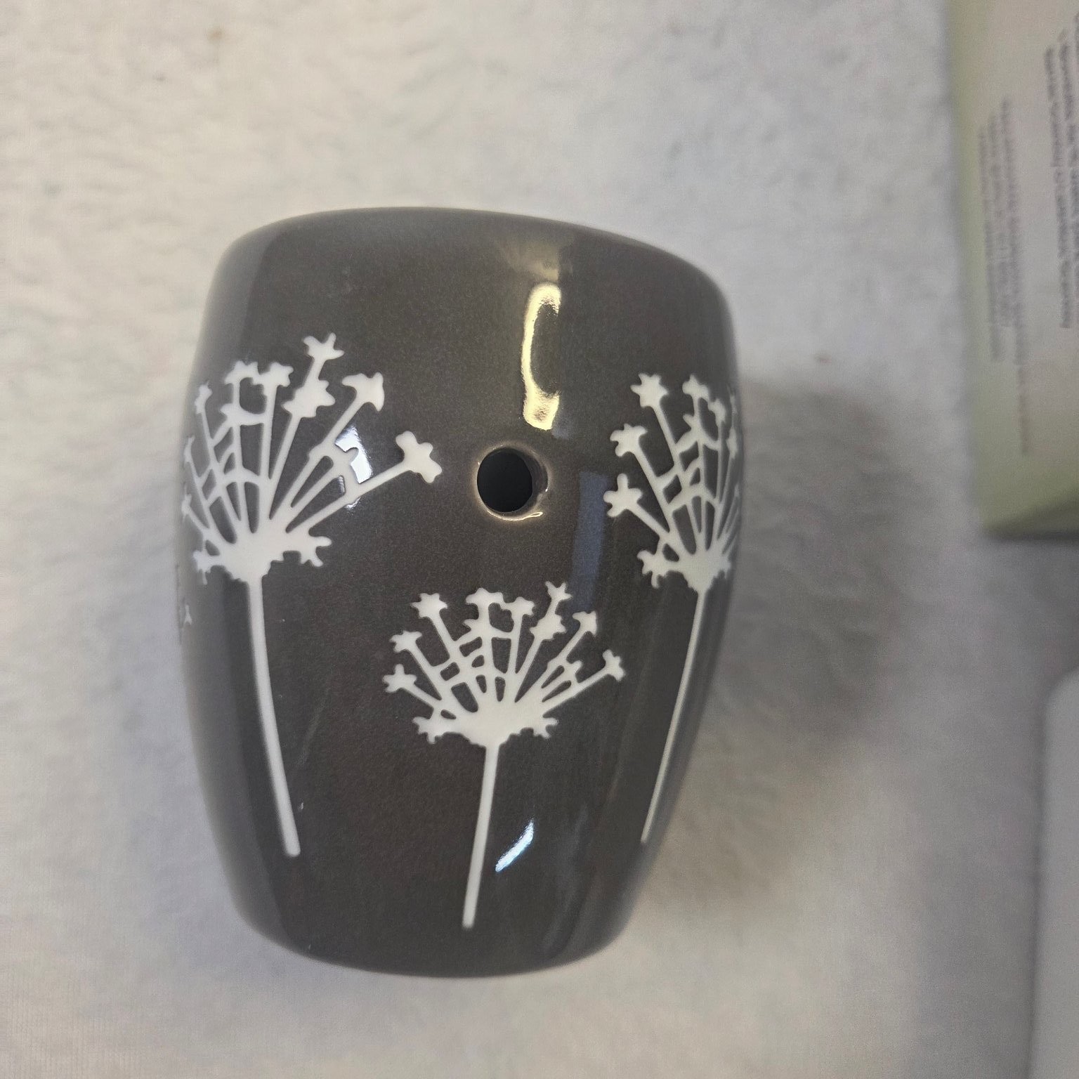 Scentsy Taro Plug-In Scentsy Warmer 15-Watt Bulb Included sc2