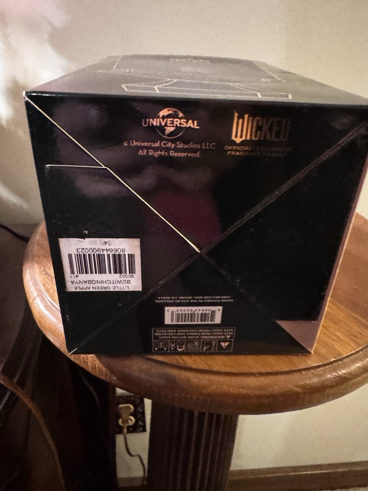 Voluspa Elphaba Wicked Collab Bewitching Banyan Forest Candle 8.50z / 241g NEW