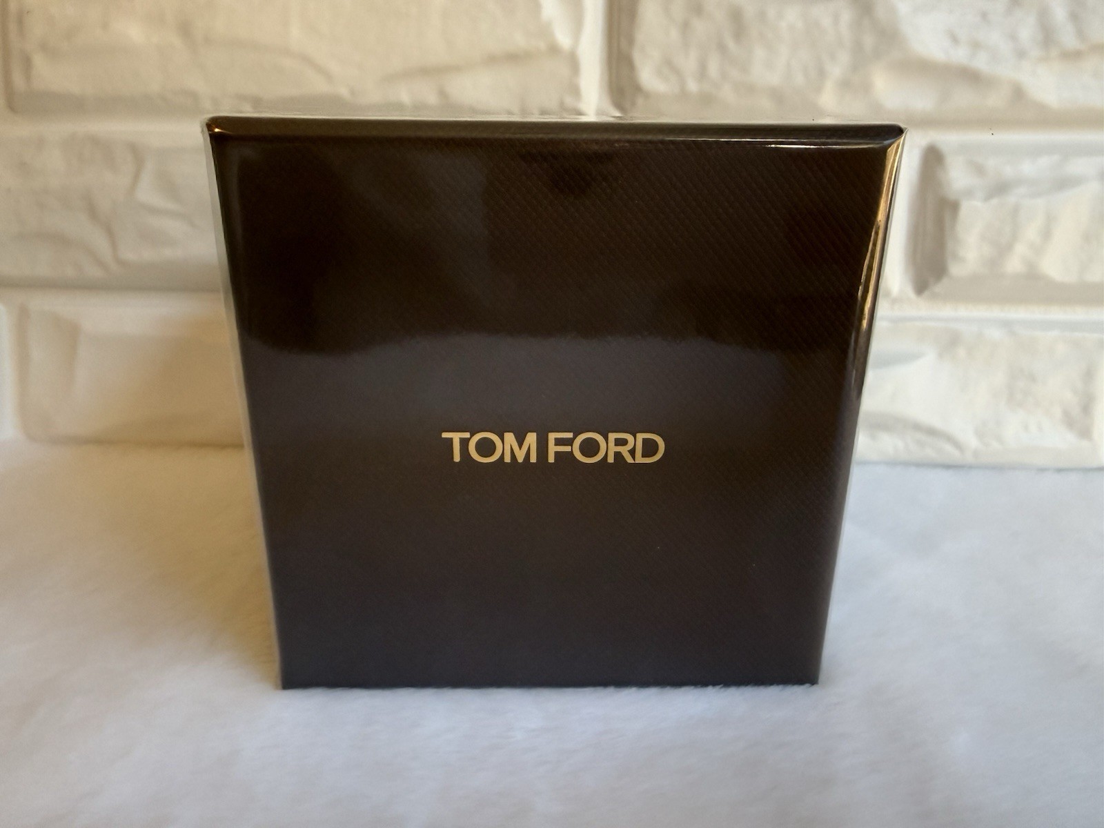 Tom Ford Ebene Fume Candle Bougie Height 2.25 In / 5.7 cm New And Sealed