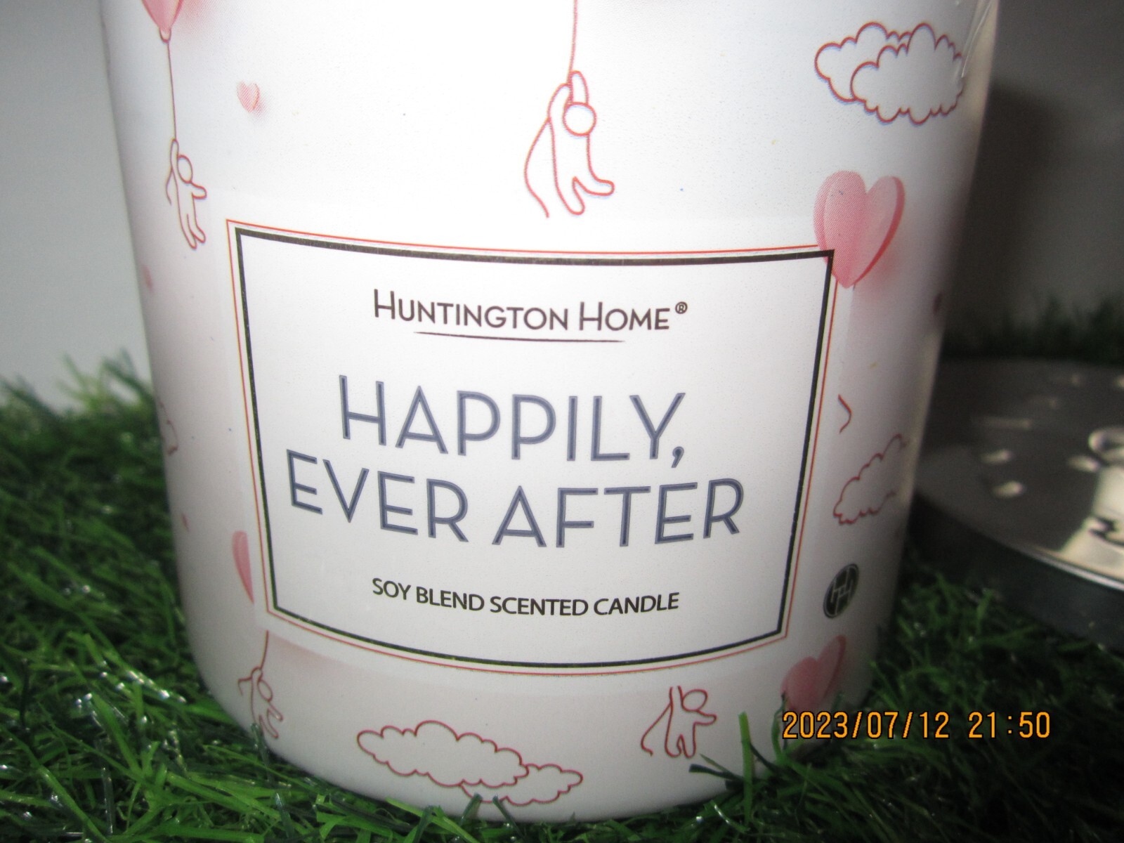 Romantic Love “HAPPILY EVER AFTER” Soy Blend 14 Oz 3 Wick Candle w/ Lid NEW