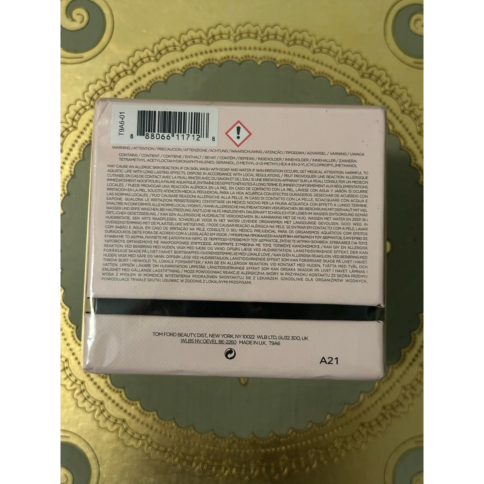 Tom Ford Rose Prick Candle