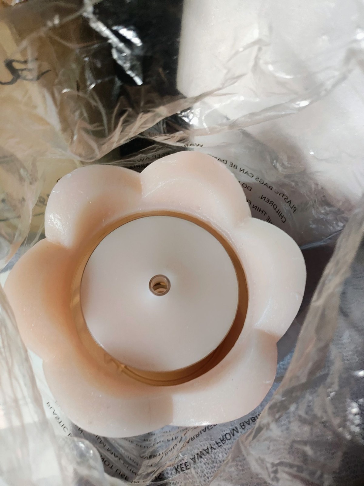 Bethlehem Lights AquaFlame Flameless Candle Fountain LED Pink Wax Flower Shape