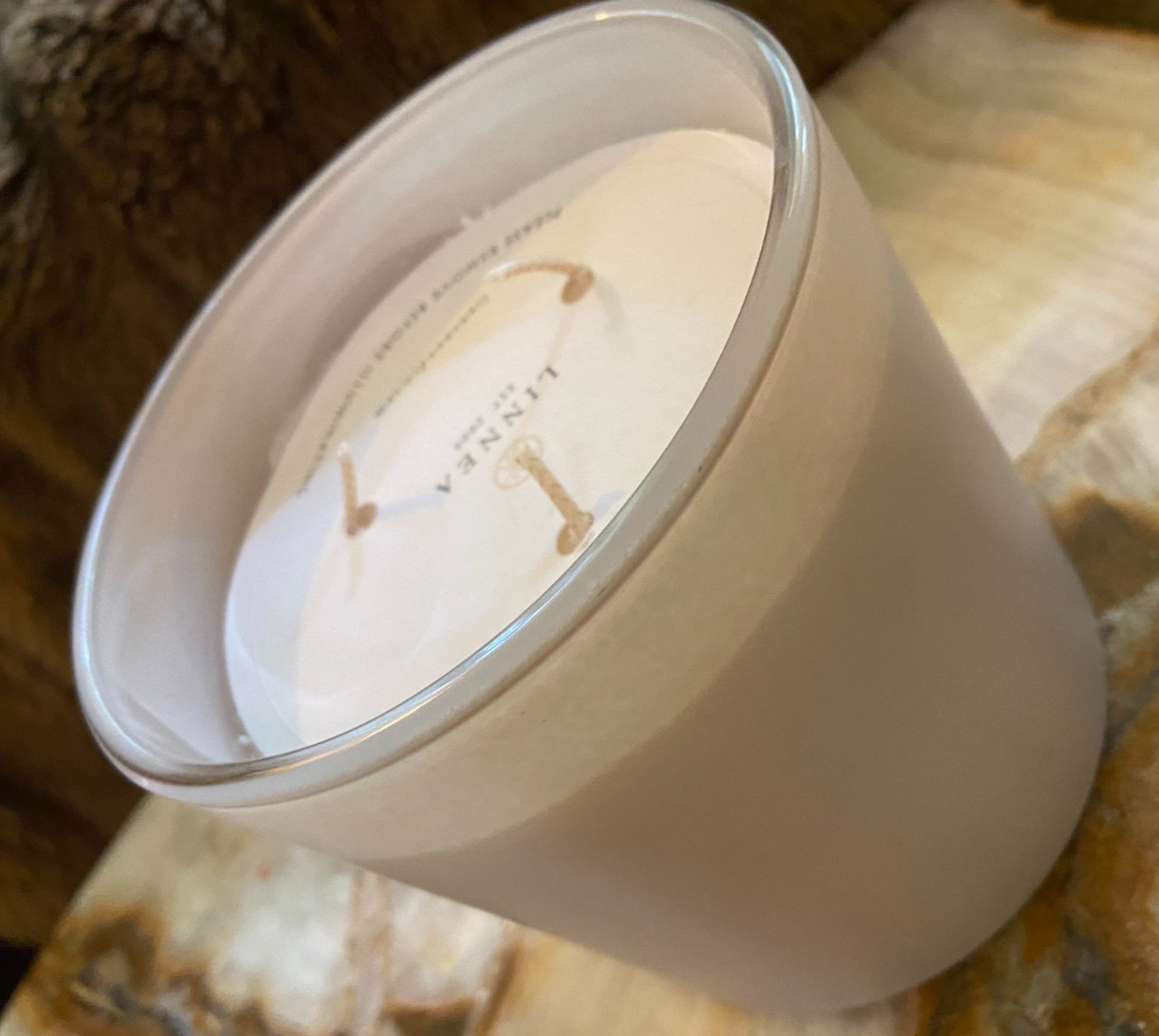 LINNEA~Wood House~Scented Grande 3-Wick Candle~24 oz/680 g~NEW- No Box