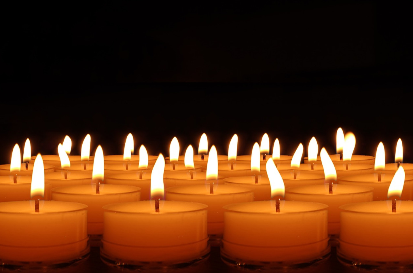 60 Beeswax 100% American beeswax Tealight Refills No Additives or Dyes Ever