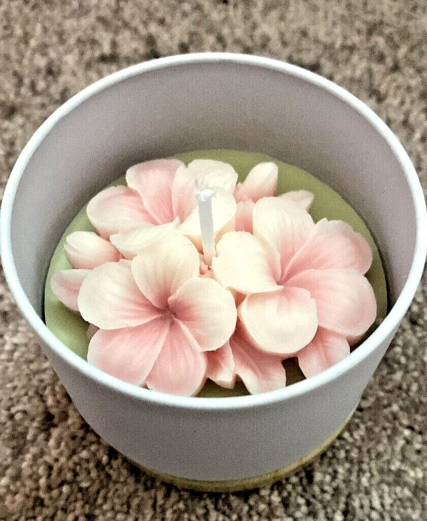 Handmade Flower Candles Made From Soywax In 4oz & 2oz Tins – Lightly Scented