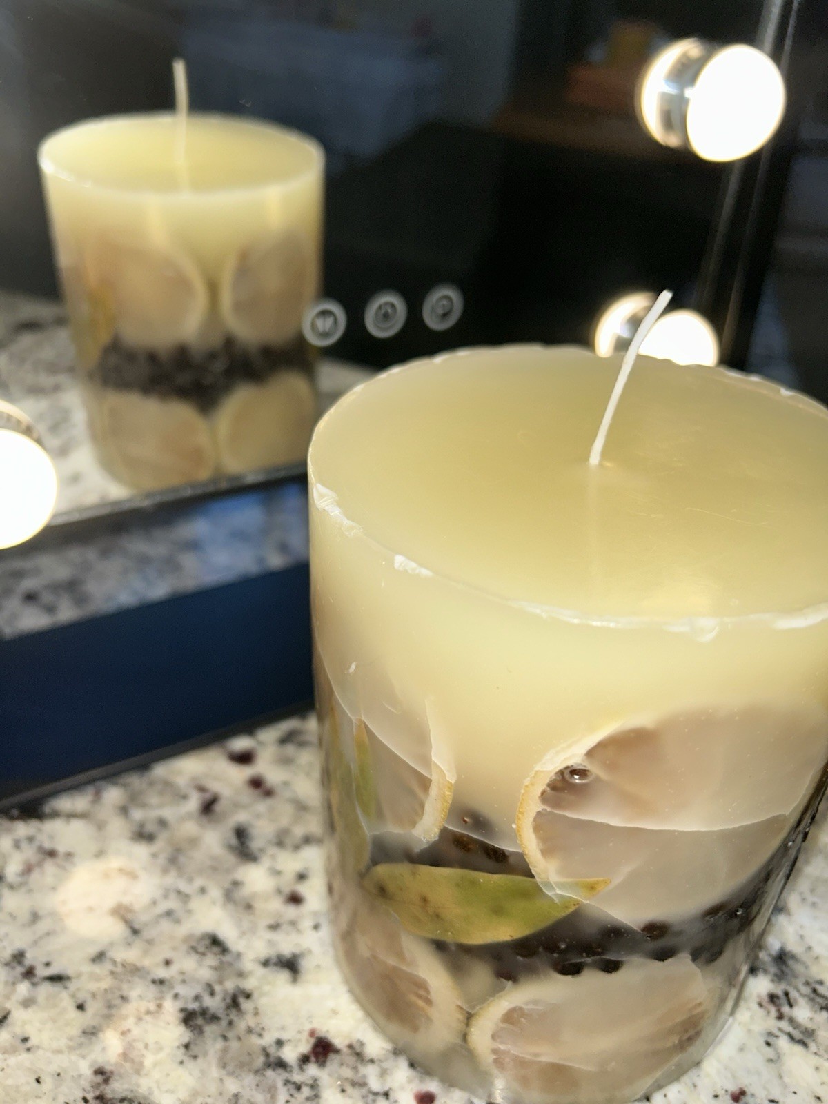 Rosy Rings Botanical Candle Round Small Wax Botanical Elements 120 hr Burn Time