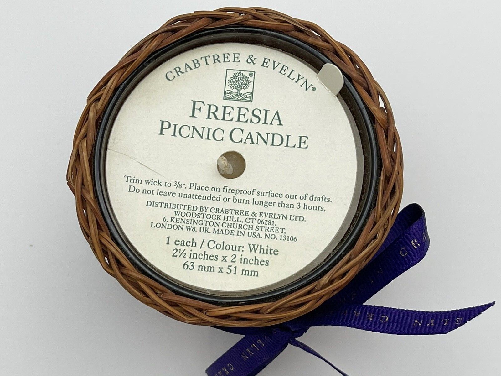 Crabtree And Evelyn Freesia Picnic Candle Vintage NEW, 2 1/2 in x 2 in