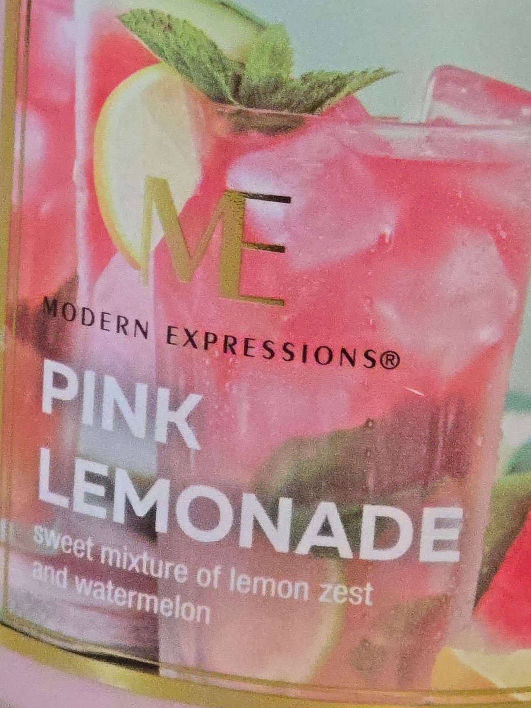 Modern Expression 18 Oz Jar Candle Pink Lemonade Scented New