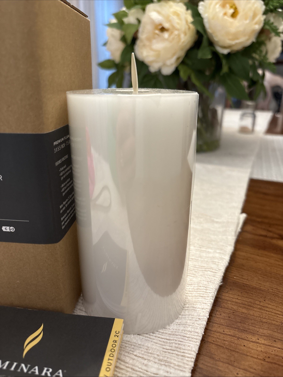 Pottery Barn Premium Flameless Flickering Pillar Candle New White 3 X 5.5”