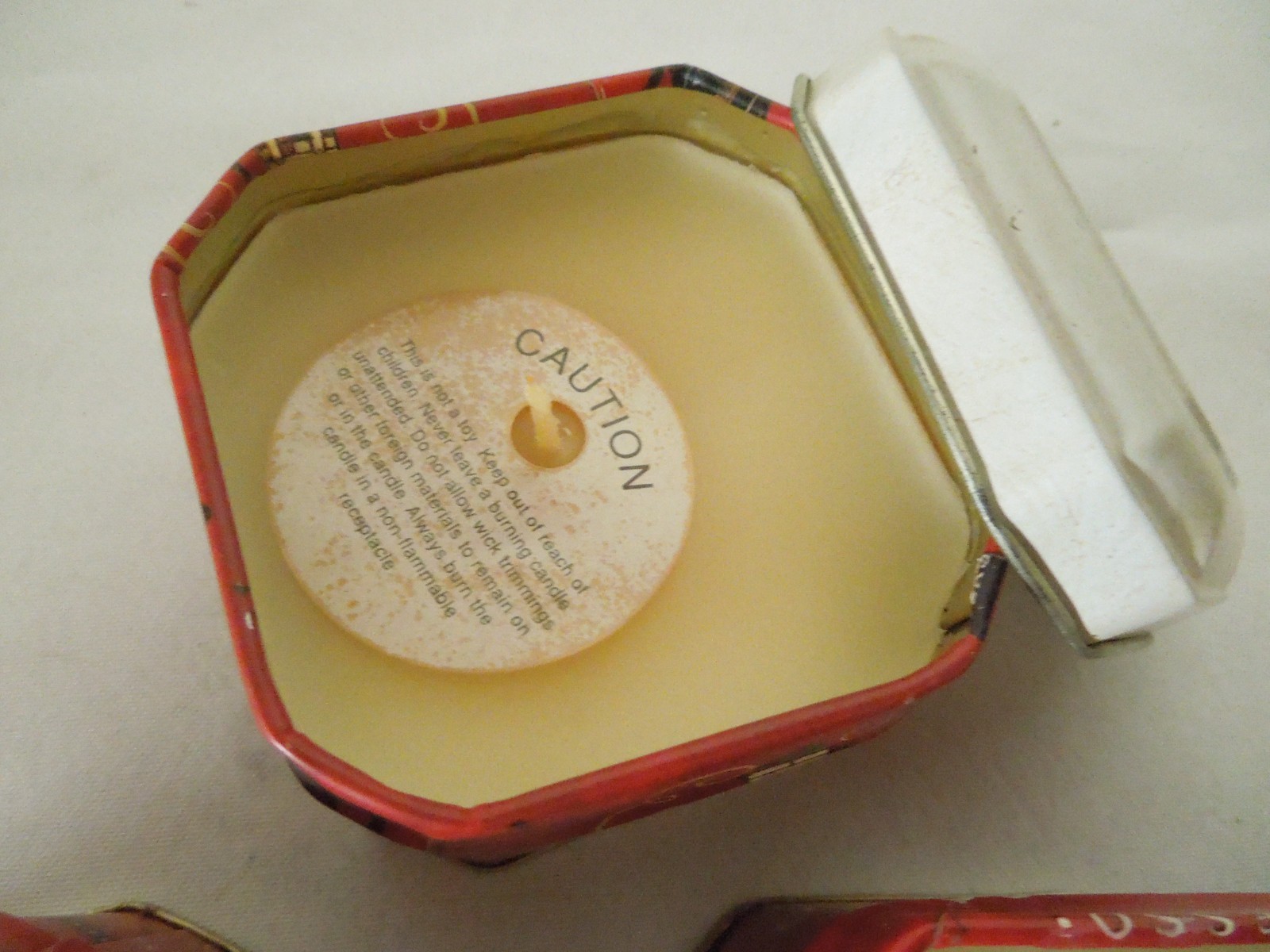 Set of 3 Scented Candles in Tin Boxes 2 1/2″ Square Coffee Design NEW!