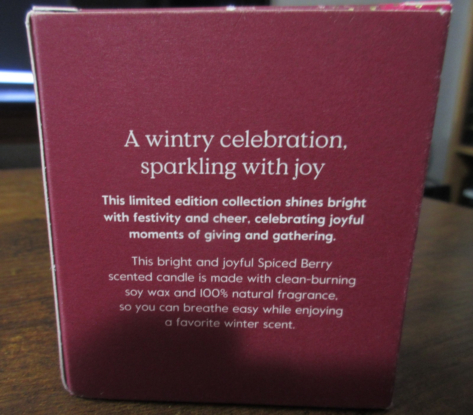 Grove Co. Sparks of Joy Holiday Soy Wax Candle – Spiced Berry – 5.5 oz. – NEW