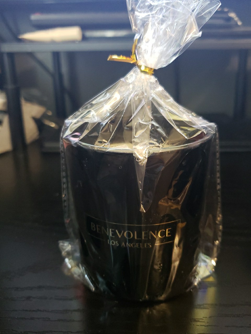 Benevolence LA ~ Rose & Sandalwood Scented Candle ~ 8oz/220g 45 Hour Burning