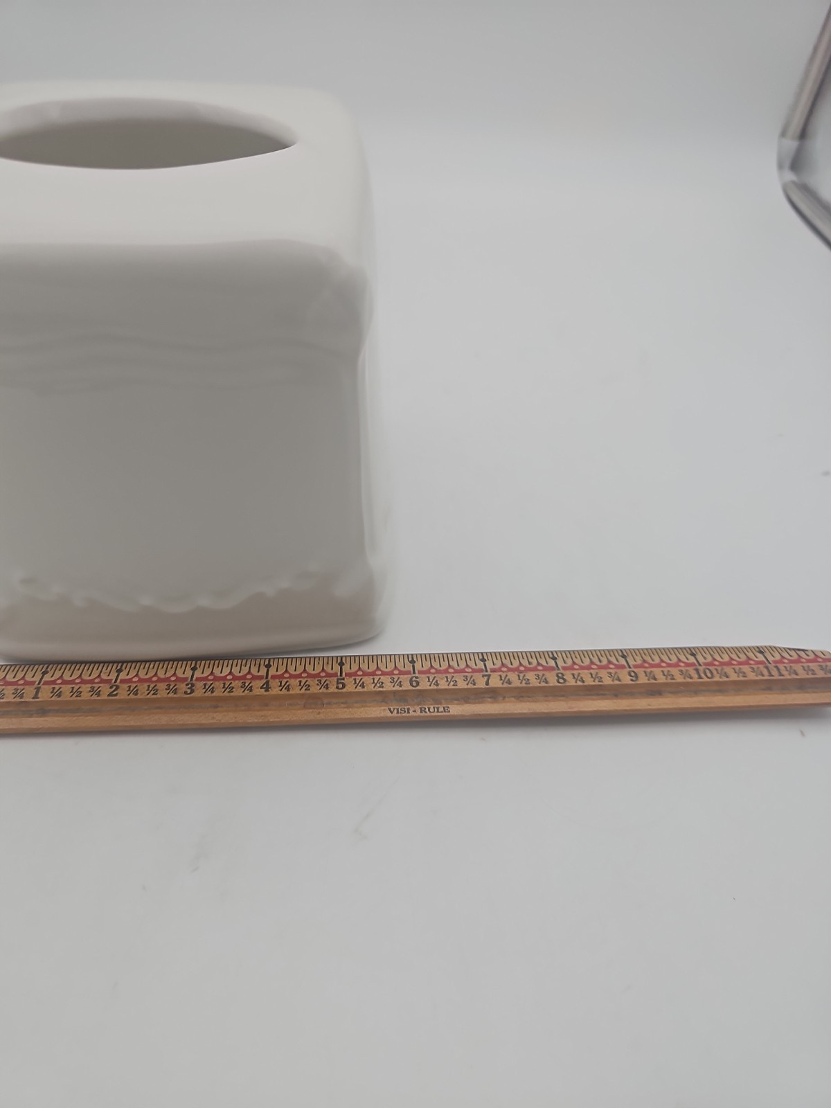 The Rosie Tissue Vessel Ceramic Tissue Holder