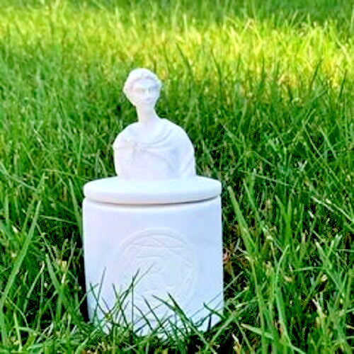 Sculpted Cap Scented Candle 3-Scent Pine Rose Floral Gift
