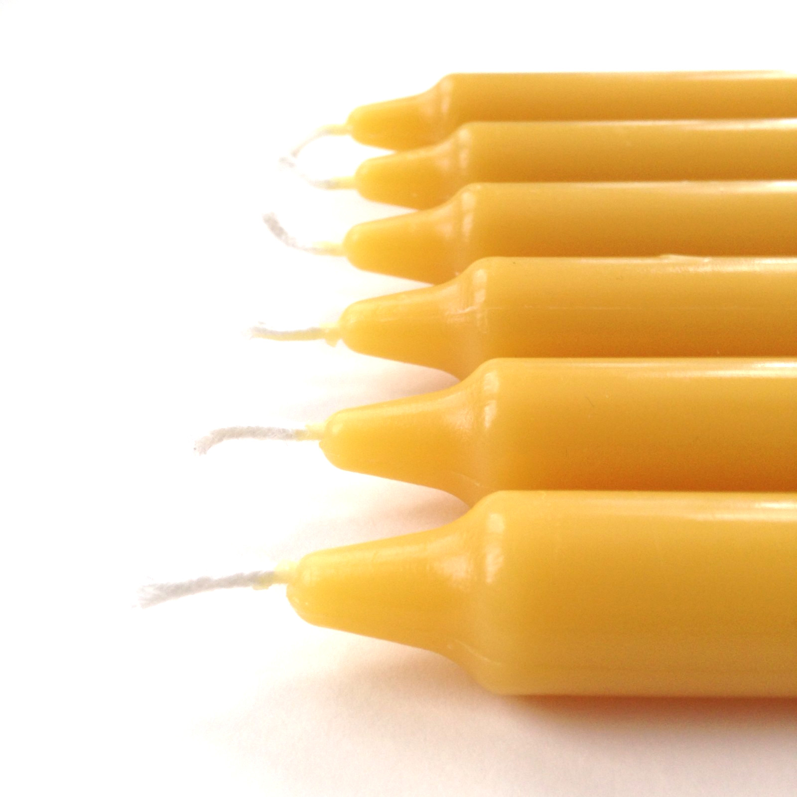 100% Beeswax Taper Candles Set of 2 Organic – 7.5 inches Tall, 3/4 inch Thick