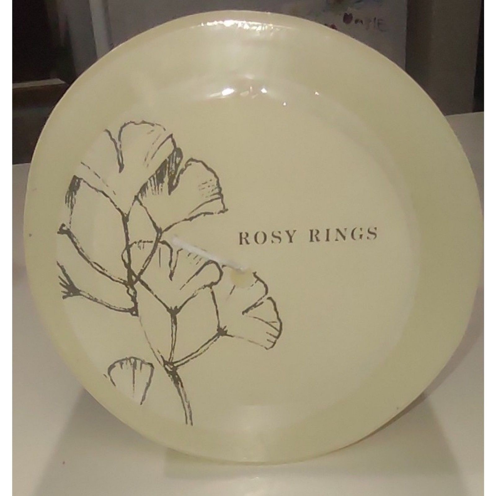 Rosy rings candle – a Colorado based company