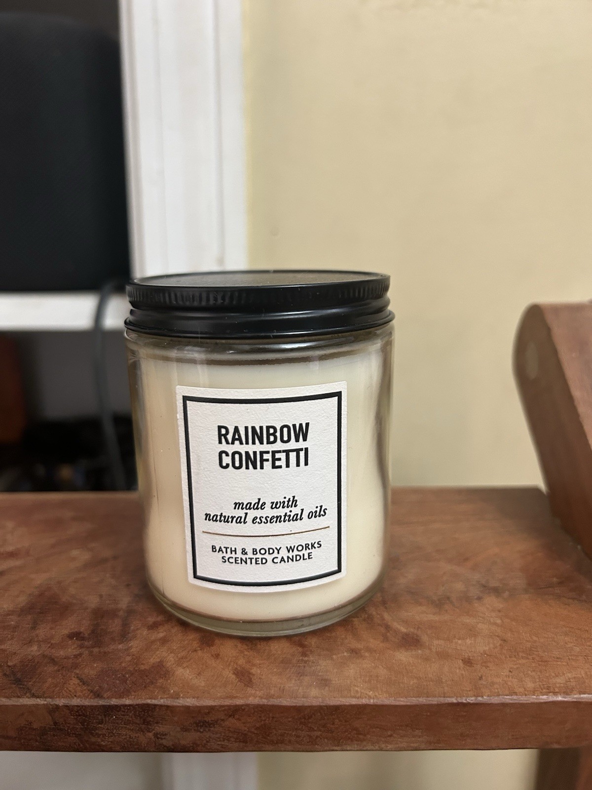 NEW Bath & Body Works Rainbow Confetti 7 oz Single Wick Candle